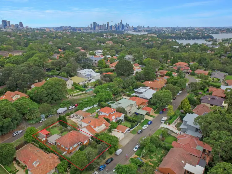 18 Valleyview Crescent, Greenwich NSW 2065
