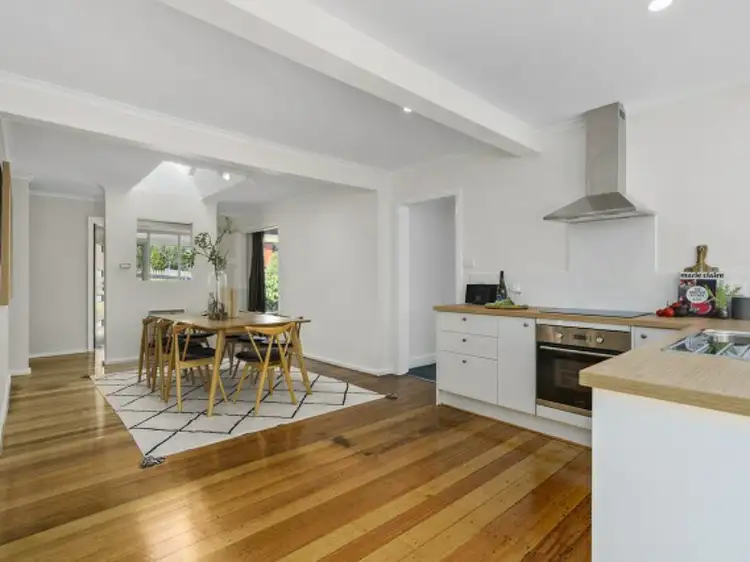8 Amaroo Road, Austins Ferry TAS 7011