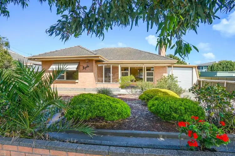 28 Newland Street, Victor Harbor SA 5211