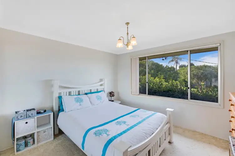 Fifth view of Homely house listing, 10 Curzon Avenue, Bateau Bay NSW 2261
