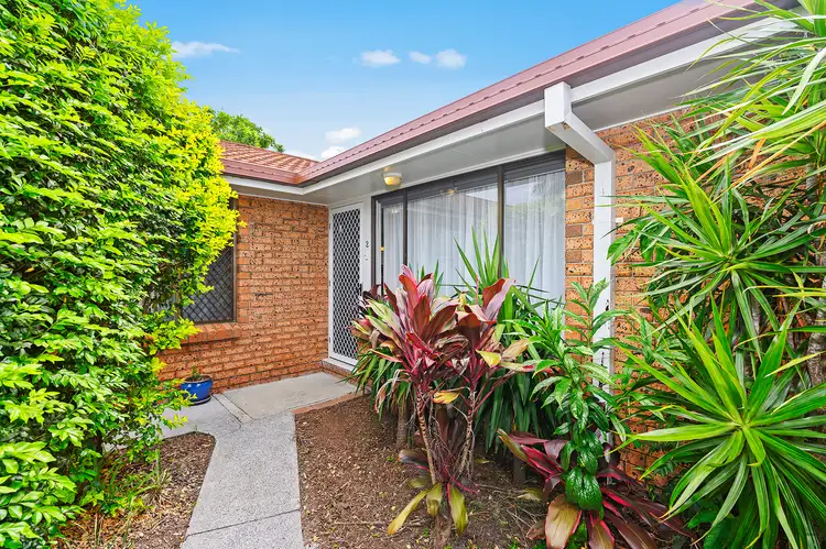 Fifth view of Homely villa listing, 2/4 Cotinga Crescent, Burleigh Waters QLD 4220