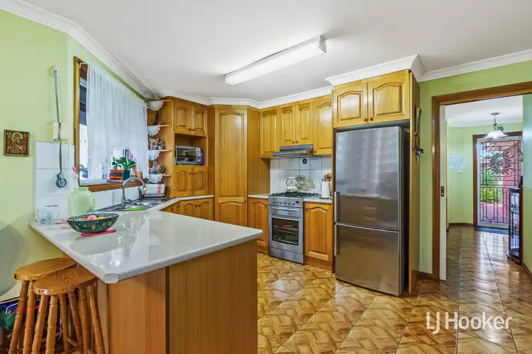 Fourth view of Homely house listing, 2 George Benjamin Court, Seabrook VIC 3028