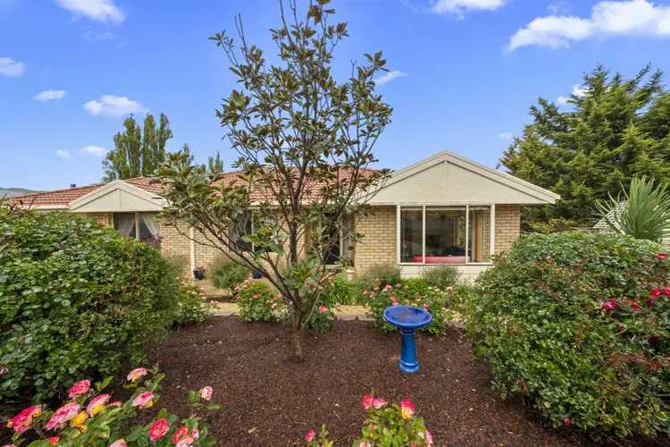 27 Clives Avenue, Old Beach TAS 7017