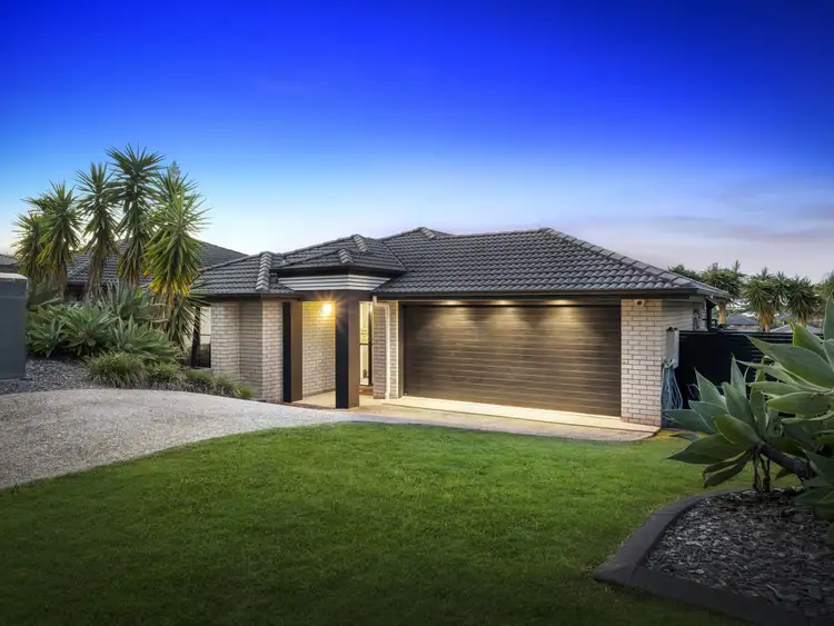 54 Aldgate Crescent, Pacific Pines QLD 4211