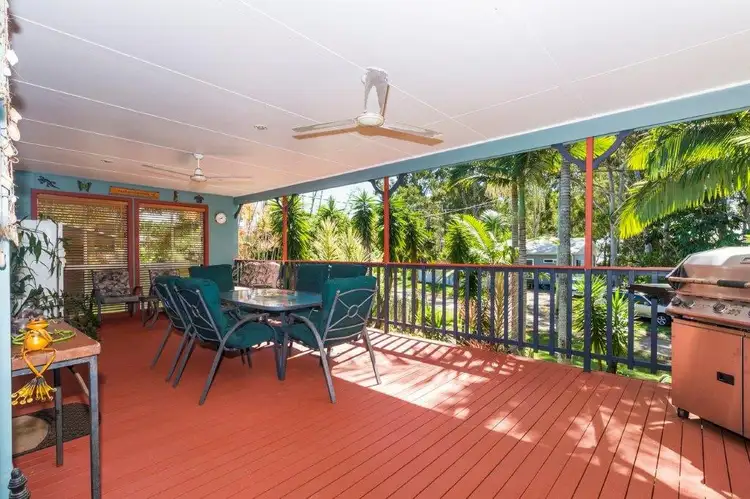 16 Noyes parade, Karragarra Island QLD 4184