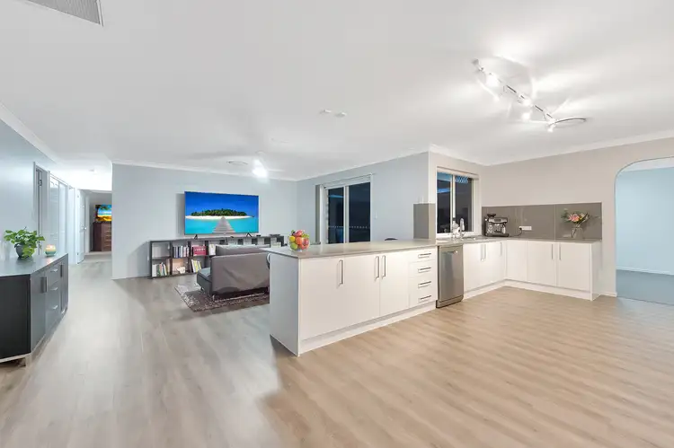 Sixth view of Homely house listing, 4 Booyong Court, Ormeau QLD 4208