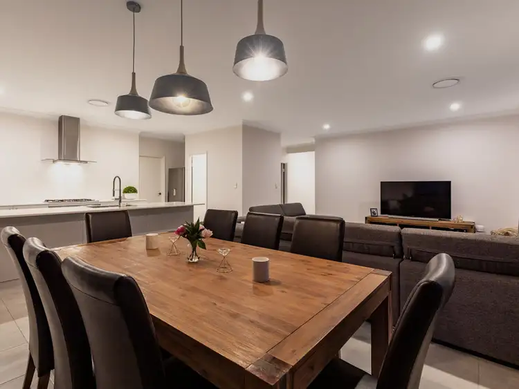 Seventh view of Homely house listing, 6 Grasmere Way, Aveley WA 6069