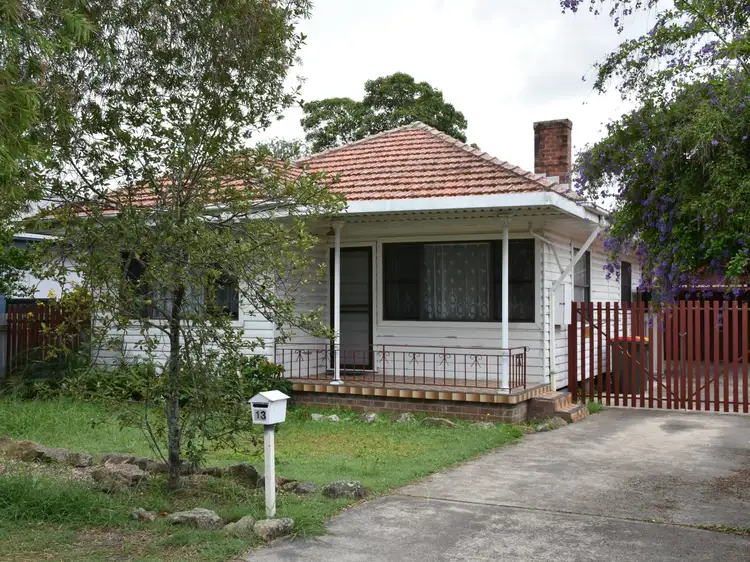 13 Elkin Avenue, Heatherbrae NSW 2324