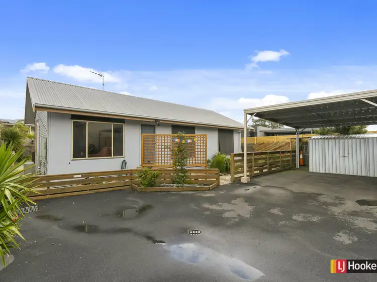 2/13 Reef Street, Cape Paterson VIC 3995
