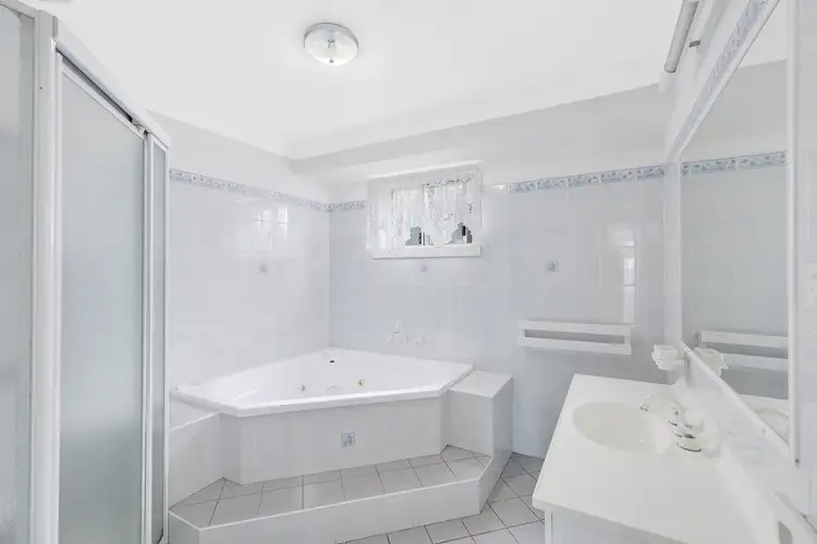 Fifth view of Homely house listing, 246 Cresthaven Avenue, Bateau Bay NSW 2261