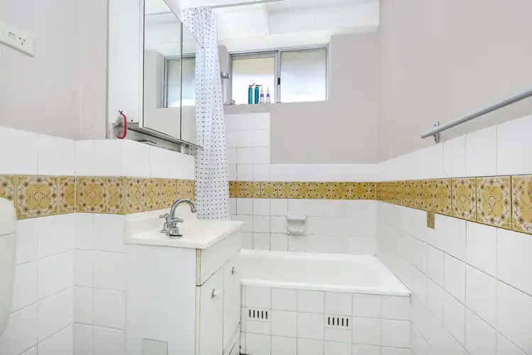 Fourth view of Homely apartment listing, 12/142 Gladstone Avenue, Coniston NSW 2500