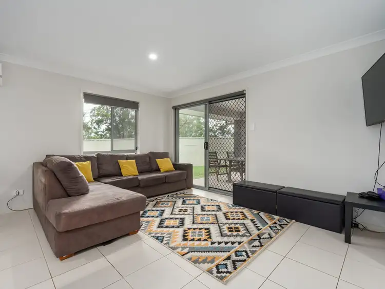 Fifth view of Homely house listing, 35 Sapphire Drive, Rutherford NSW 2320