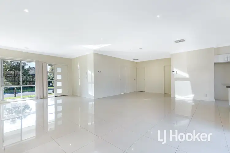 Second view of Homely unit listing, 6/5 Tarella Street, Hampton Park VIC 3976