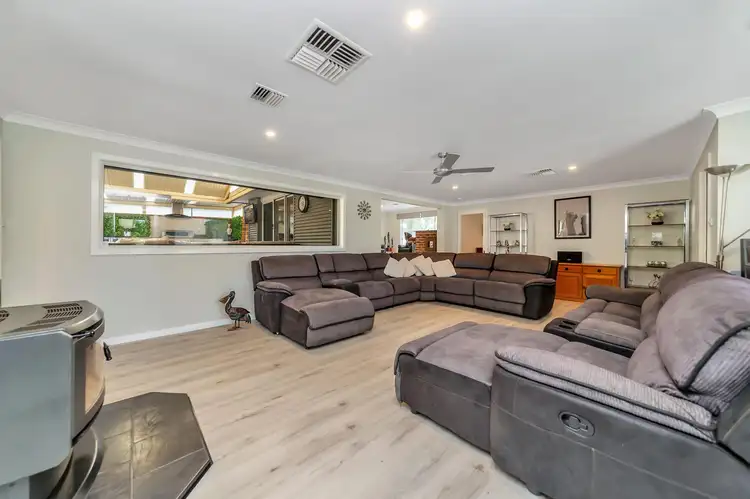 Sixth view of Homely house listing, 2 Crozier Circuit, Kambah ACT 2902