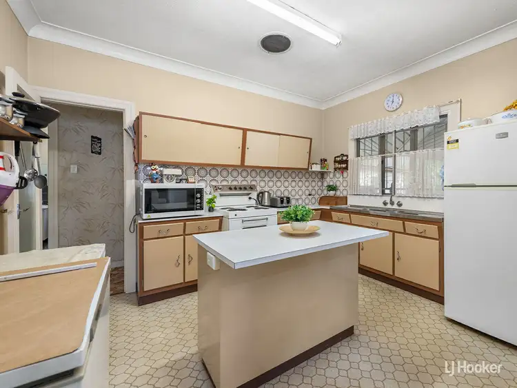 Fifth view of Homely house listing, 8 Ludwick Street, Cannon Hill QLD 4170
