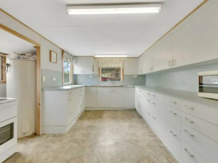 Seventh view of Homely house listing, 2 Island Esplanade, Boyne Island QLD 4680