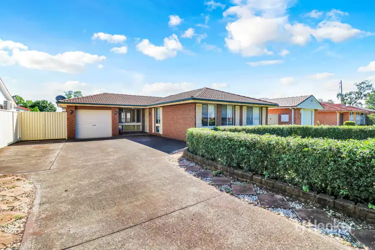 8 Brierley Crescent, Plumpton NSW 2761