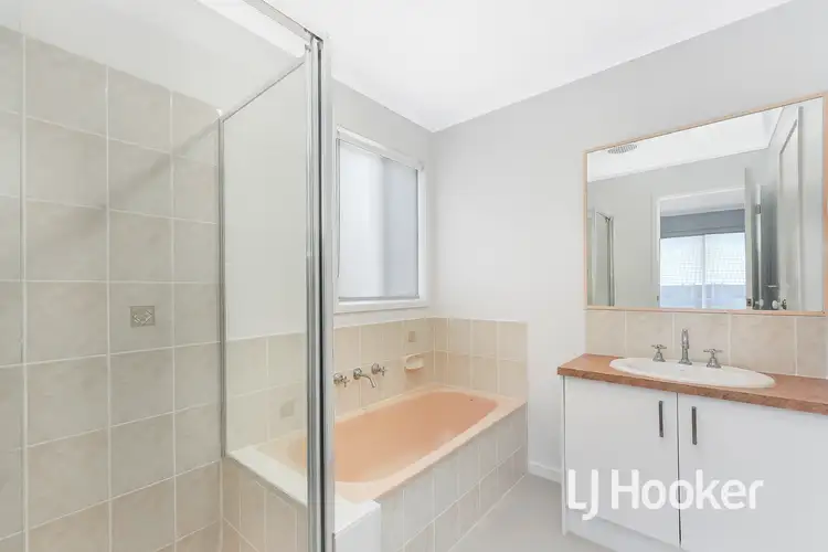 Sixth view of Homely house listing, 6 Cumulus Court, Hampton Park VIC 3976
