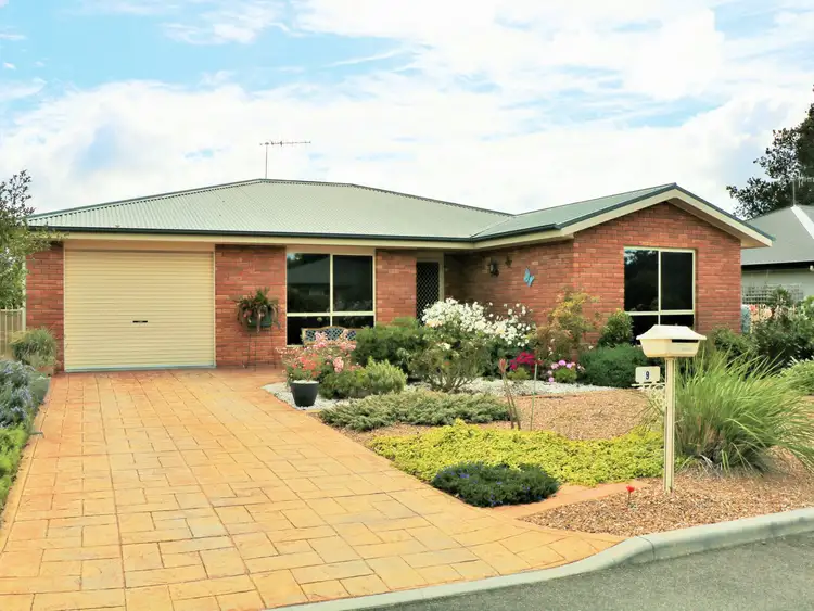 9 Nautilus Place, St Helens TAS 7216