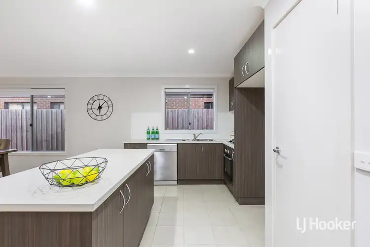 Fifth view of Homely house listing, 11 Claire Way, Tarneit VIC 3029