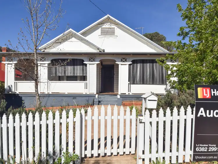 50 Caple Street, Young NSW 2594