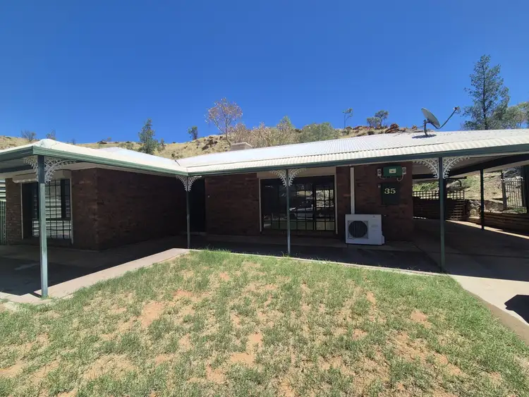 35 Grant Road, Larapinta NT 875