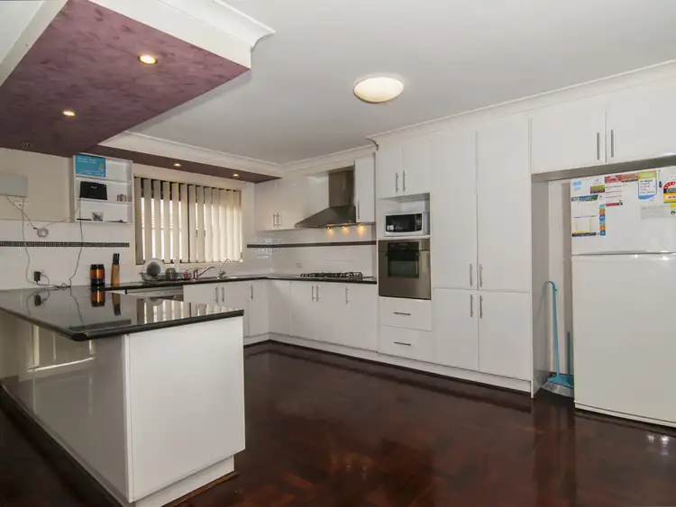 Second view of Homely house listing, 7 Avard Court, Noble Park VIC 3174