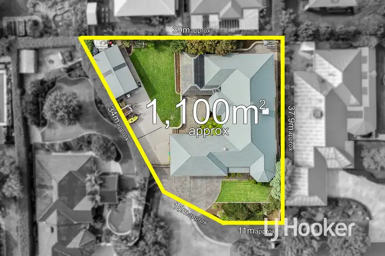Second view of Homely house listing, 5 Jones Court, Beaconsfield VIC 3807