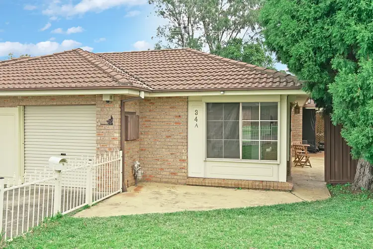 34A Anthony Dr, Rosemeadow NSW 2560