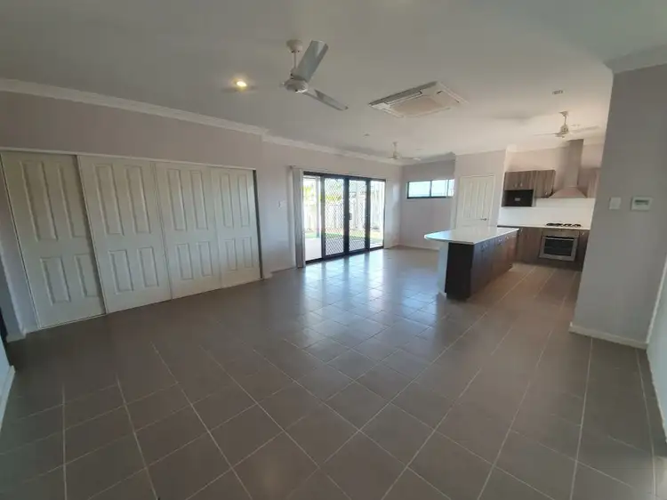 15 Thistle Loop, Nickol WA 6714