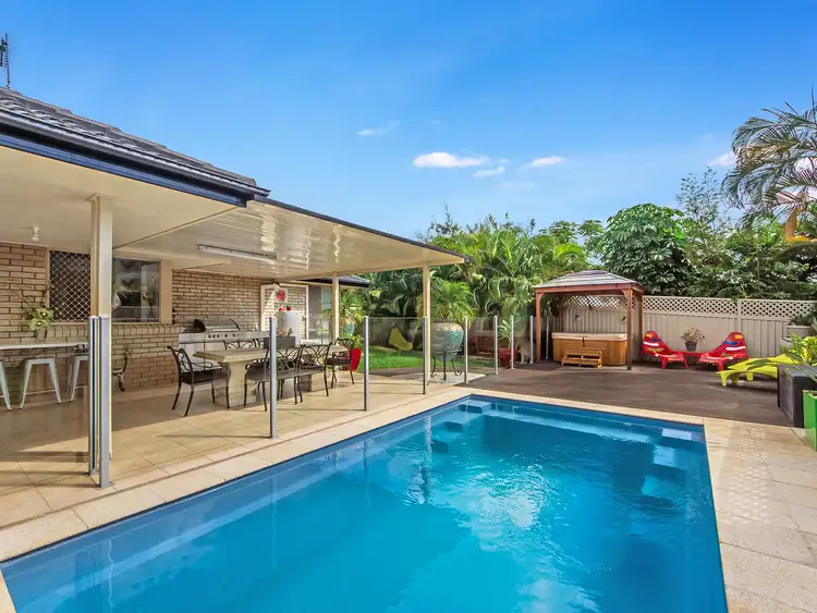 11 Strathalbyn Court, Parkwood QLD 4214