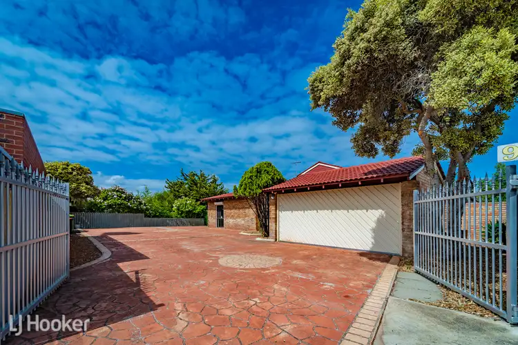 9 Seaforth Road, Shoalwater WA 6169