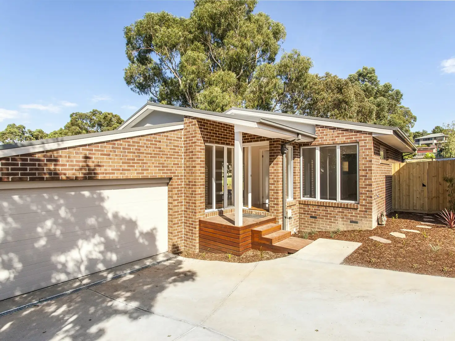 Main view of Homely townhouse listing, 6a Coolaroo Court, Mooroolbark VIC 3138