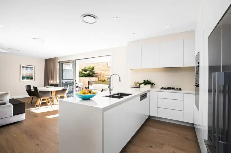 Second view of Homely apartment listing, 2/6 Foamcrest Avenue, Newport NSW 2106