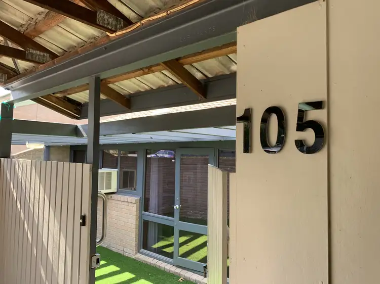 105 Barnet Close, Swinger Hill ACT 2606