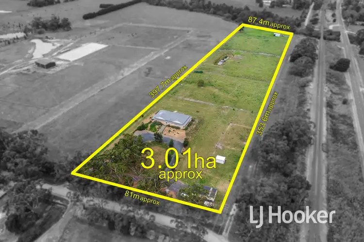 Second view of Homely house listing, 29 Henry Road, Bunyip VIC 3815