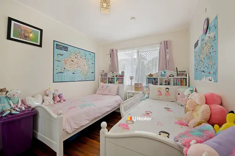 Sixth view of Homely house listing, 5 Claragh Court, Kallangur QLD 4503