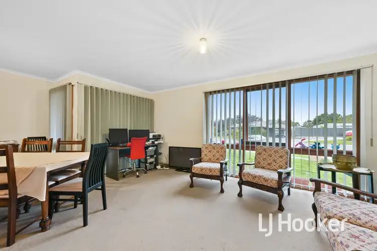Sixth view of Homely house listing, 4 Debra Court, Berwick VIC 3806