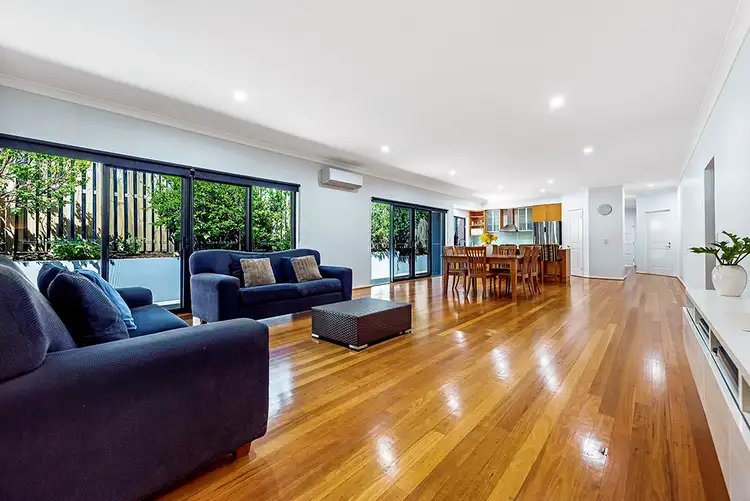 7 Acklin Court, Varsity Lakes QLD 4227