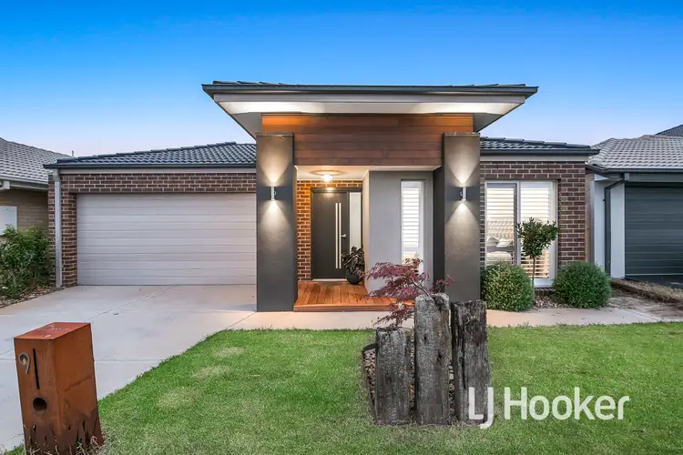 9 Fairywren Street, Pakenham VIC 3810