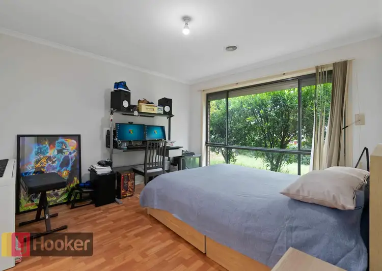 Fifth view of Homely house listing, 9 Farskiene Place, Hampton Park VIC 3976