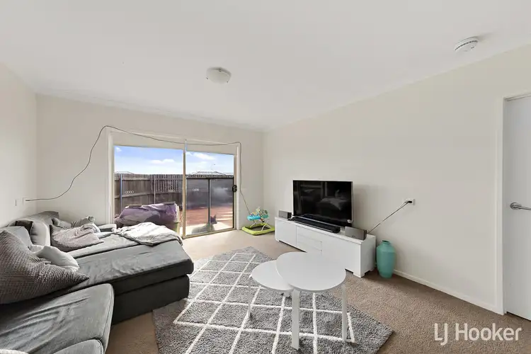 Third view of Homely townhouse listing, 8/139 Macfarlane Burnett Avenue, Macgregor ACT 2615