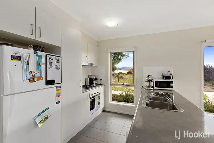 Fifth view of Homely townhouse listing, 8/139 Macfarlane Burnett Avenue, Macgregor ACT 2615