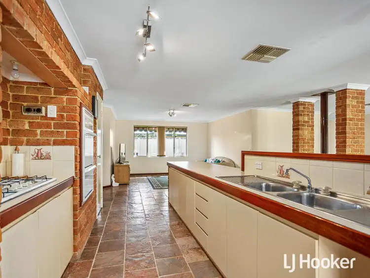 Second view of Homely house listing, 6 Tranquility Place, Maddington WA 6109