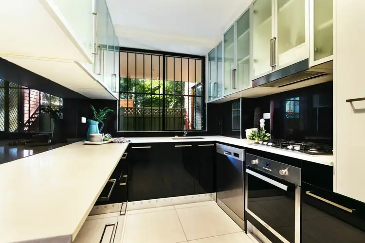 Third view of Homely unit listing, 2/2-26 Wattle Cr, Pyrmont NSW 2009