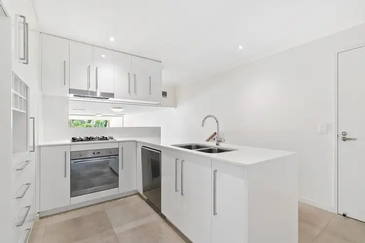 Fourth view of Homely apartment listing, 15/335 Riding Road, Balmoral QLD 4171
