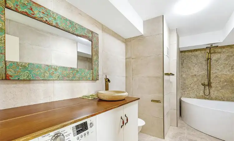 Sixth view of Homely unit listing, 4B/2 Riverview Parade, Surfers Paradise QLD 4217