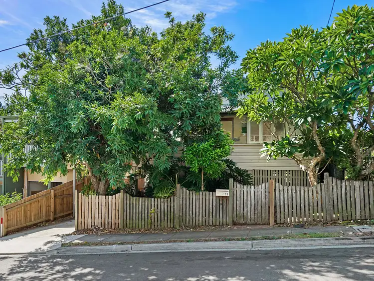 19 Taunton Street, Annerley QLD 4103