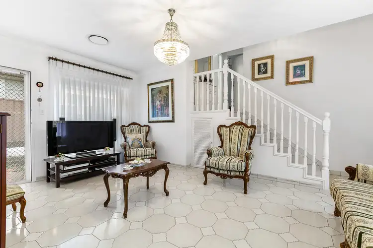 2/76-80 Wardell Road, Earlwood NSW 2206