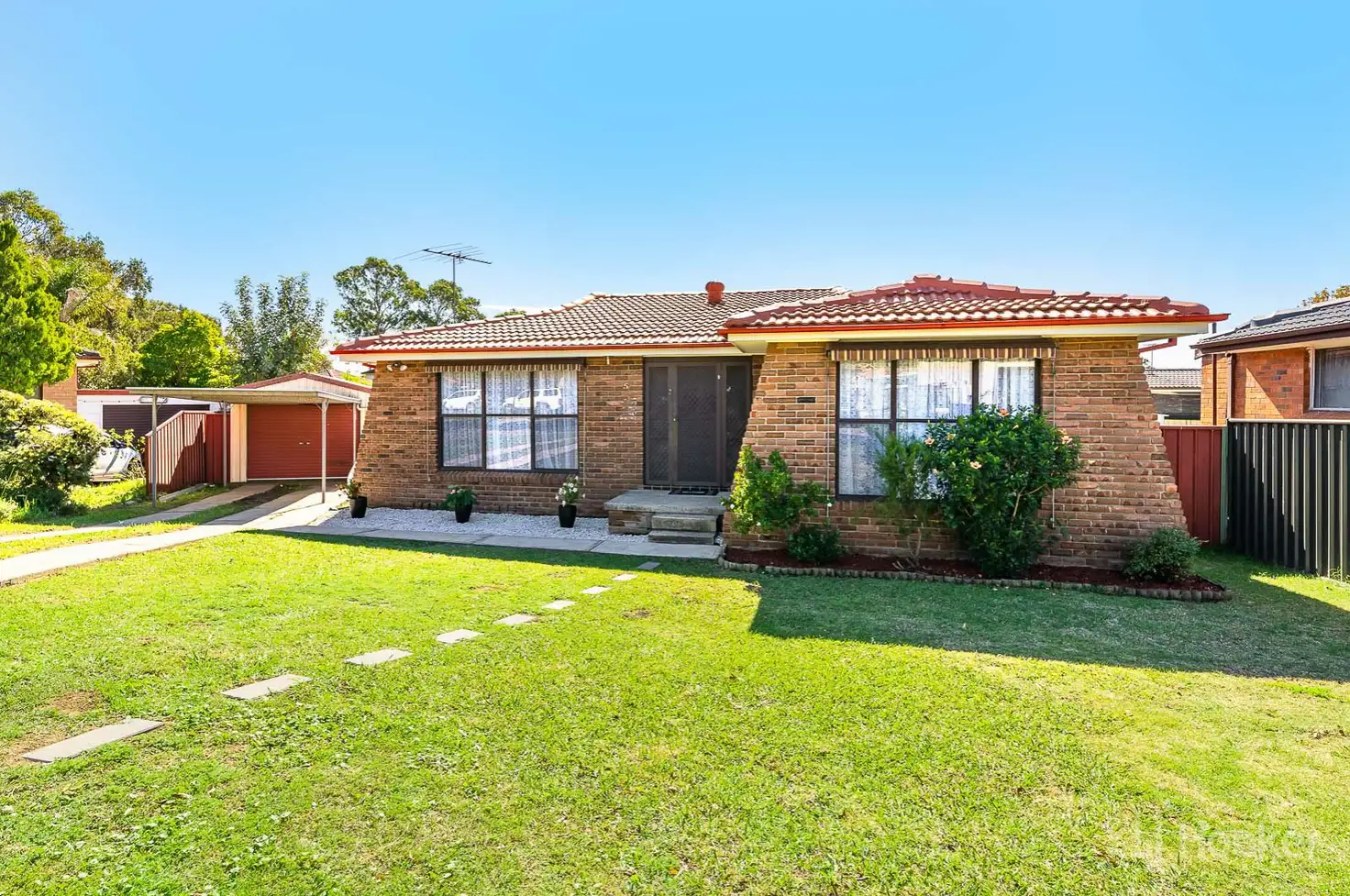 Main view of Homely house listing, 5 Clover Place, Macquarie Fields NSW 2564